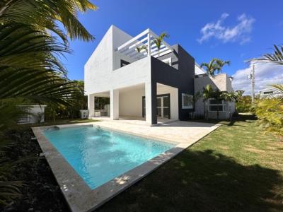 Casa En Punta Cana Village - Espacios Amplios Y Lista Para Vivir Precio: Us$620,000, 346 mt2, 4 habitaciones